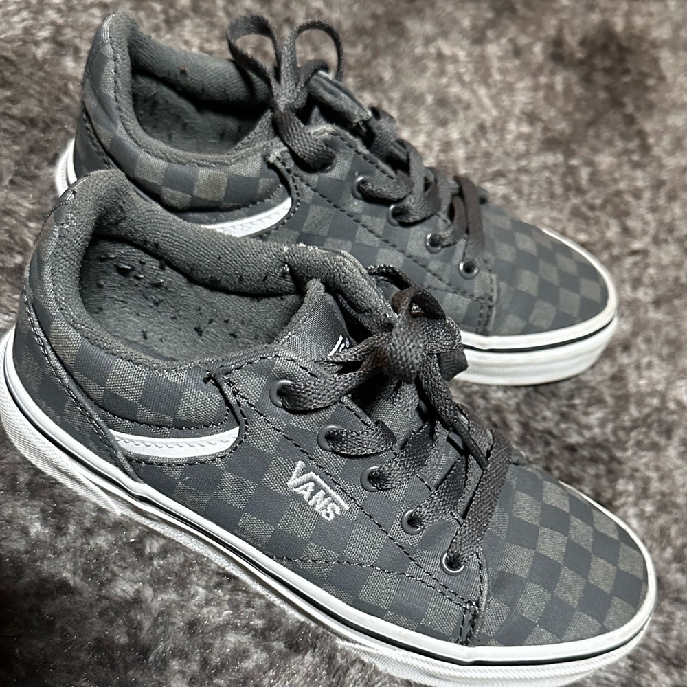 Kids size 1 vans